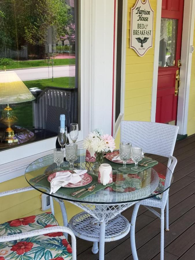 Harrison House Bed & Breakfast 内珀维尔 外观 照片